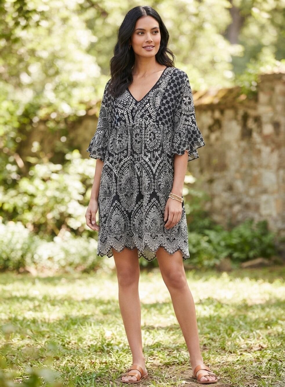 NWT Anthropologie Akemi + Kin Black Embroidered Boho V-Neck Tunic Dress Sz 2